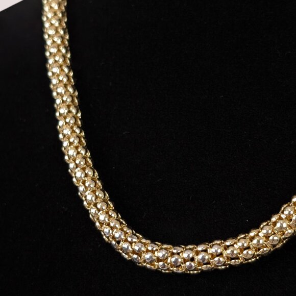 (2/$20) V. Bumpy Hollow Mesh Chain Magnetic Clasp Necklace - Picture 4 of 5